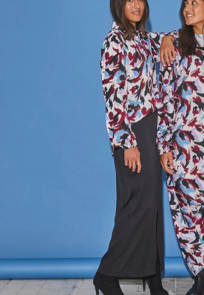 Women Sisters Point Skirts ELAMASK Black
