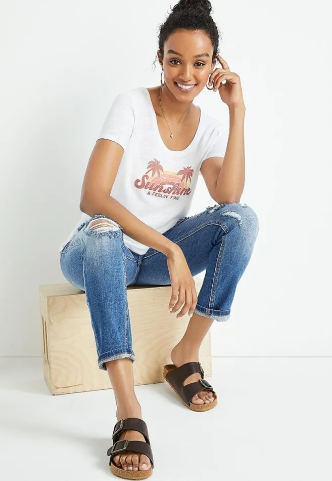 Women White Sunshine And Feelin Fine Graphic Tee Maurices Tops